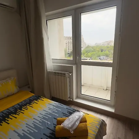 Kronos Retreat - Parliament View Bucharest