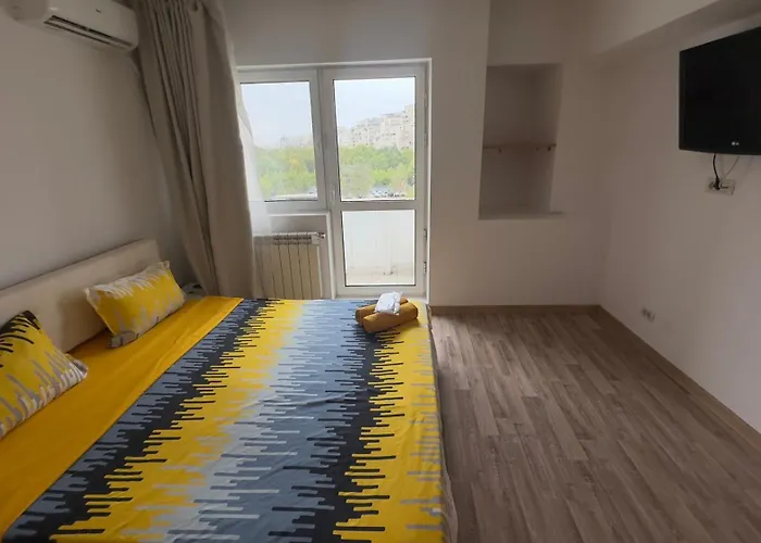 Apartment Kronos Retreat - Parliament View *